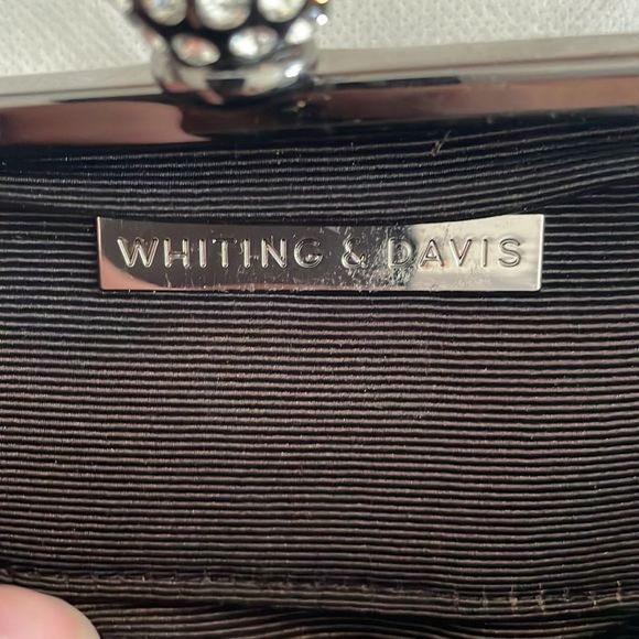 Whiting and Davis, small, chained purse - Picture 3 of 4